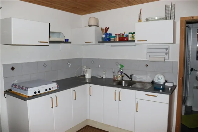 Charming 2.5-room camping house with sun terrace in Raron VS – photo 3 of 13