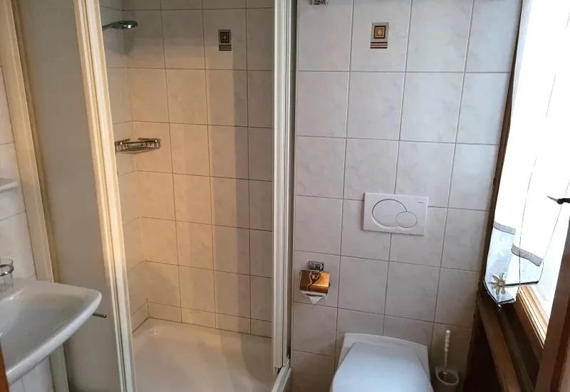 3 Zimmer möbl. Wohnobjekt in Leukerbad – Foto 5 von 10