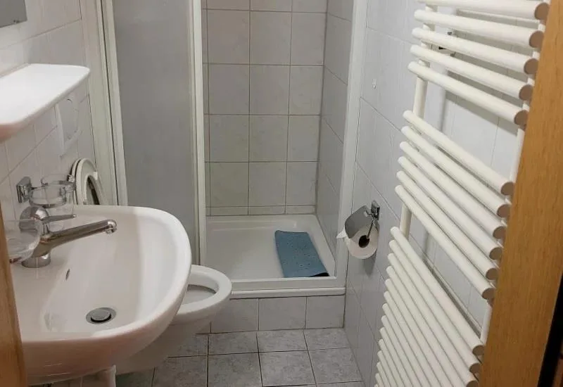 3 Zimmer möbl. Wohnobjekt in Leukerbad – Foto 8 von 10