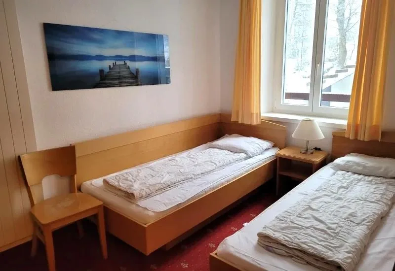 4.5 Zimmer möbl. Wohnobjekt in Leukerbad – Foto 3 von 10
