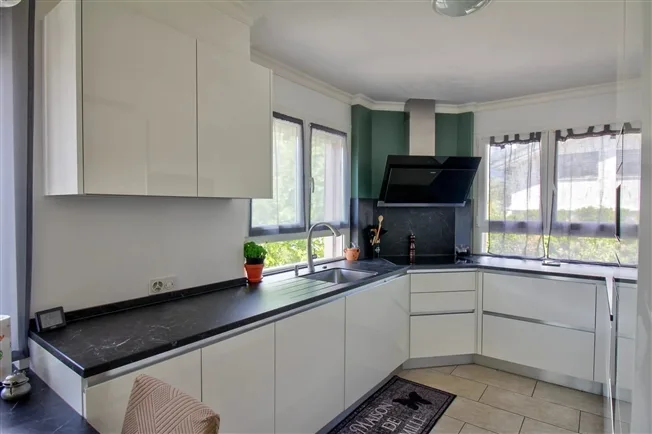 6.5 Zimmer Villa in Sierre – photo 3 of 14