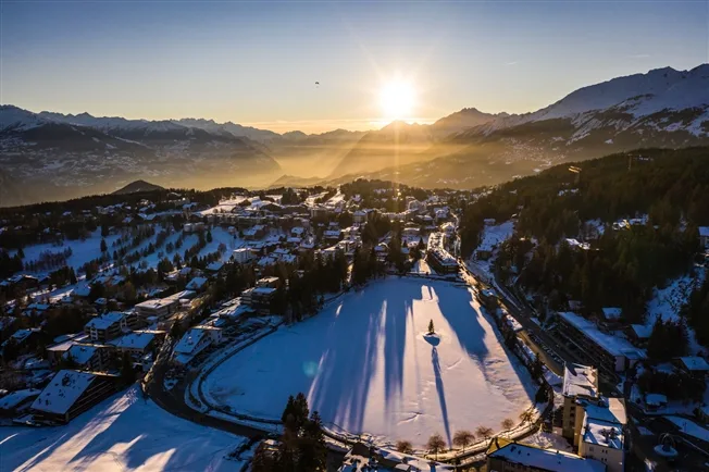8.5 Zimmer Einfamilienhaus in Crans-Montana – Foto 3 von 3