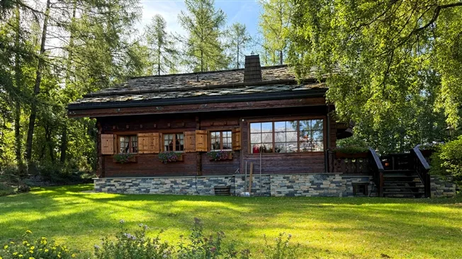 5.5 Zimmer Chalet in Crans-Montana – foto 2 di 17