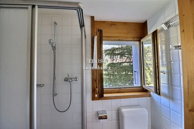 7.5 Zimmer Chalet in Crans-Montana – Foto 9 von 12