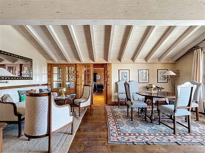 Wohnung mit 6.5 Zimmern im Dachgeschoss mit Blick auf den Golf und superber Aussicht + Studio – Foto 16 von 25