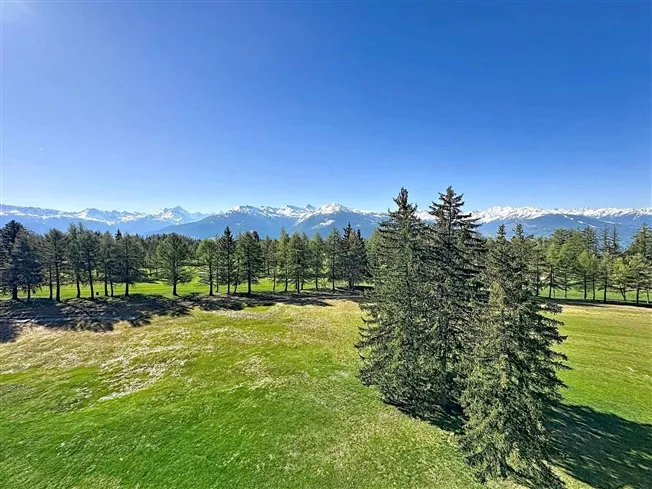 Wohnung mit 6.5 Zimmern im Dachgeschoss mit Blick auf den Golf und superber Aussicht + Studio – Foto 14 von 25