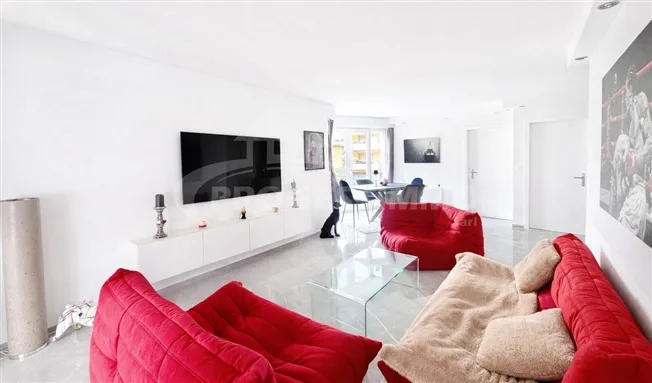 4,5 PEZZI DI APPARTAMENTO DI LUSSO CON GRANDE TERRAZZA – foto 3 di 8