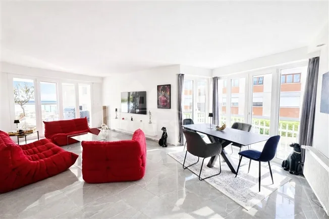 4,5 PEZZI DI APPARTAMENTO DI LUSSO CON GRANDE TERRAZZA – foto 2 di 8