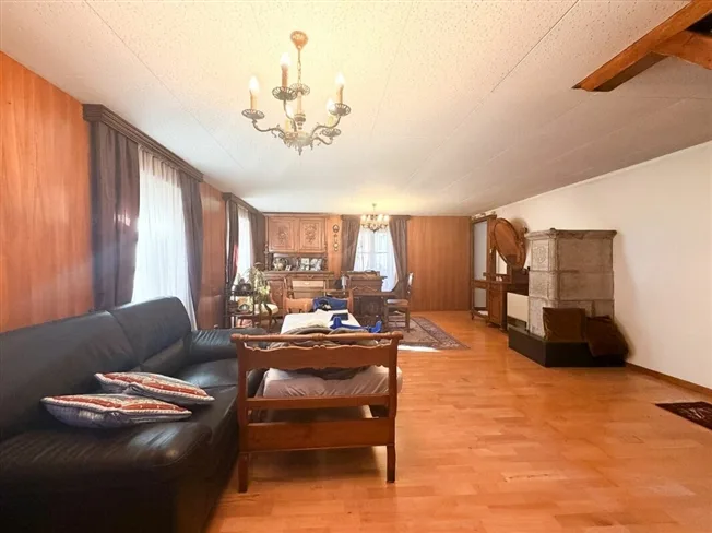 7.5 Zimmer Einfamilienhaus in Chippis – foto 8 di 17