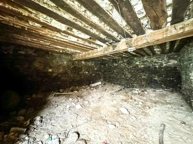 4.5 Zimmer Bauernhaus in Chalais – foto 12 di 15