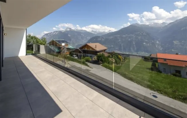 4 Zimmer Villa in Chermignon – Foto 2 von 12