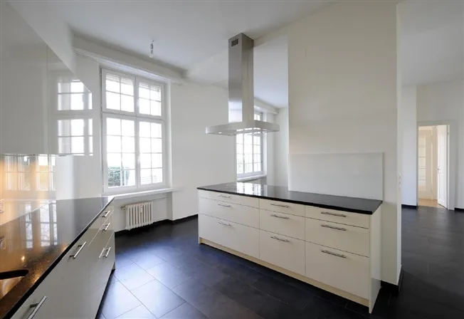 9.5 Zimmer Wohnung in Basel – Foto 3 von 4