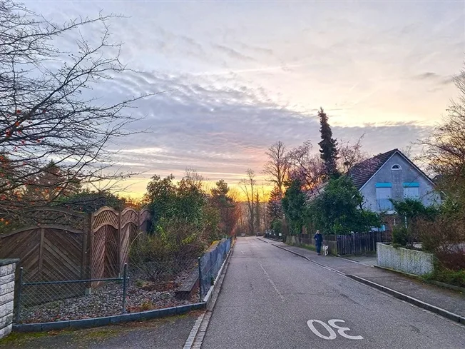 4 Zimmer Einfamilienhaus in Binningen – Foto 4 von 4