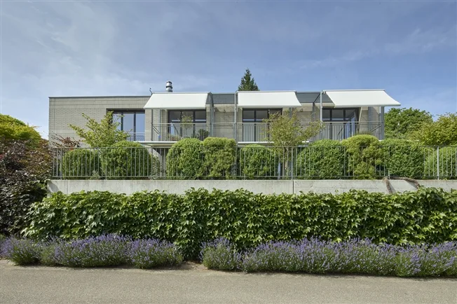 9 Zimmer Villa in Therwil – Foto 8 von 11