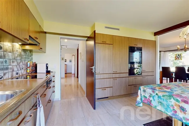 6.5 Zimmer Einfamilienhaus in Ettingen – Foto 4 von 11