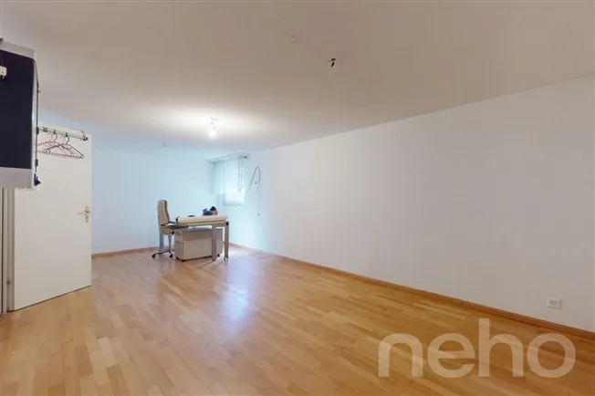 4.5 Zimmer Einfamilienhaus in Schönenbuch – photo 12 sur 13