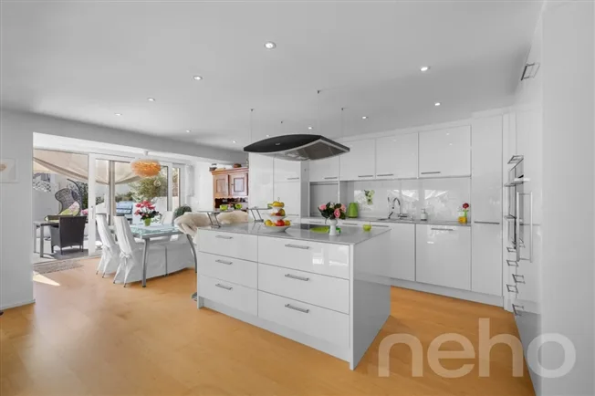 10 Zimmer Einfamilienhaus in Muttenz – photo 2 sur 13
