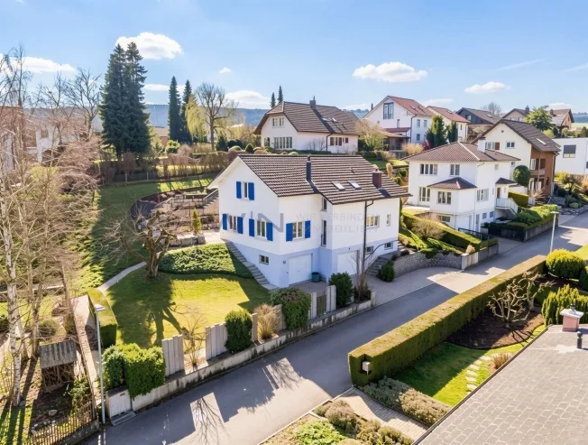 5.5 Zimmer Einfamilienhaus in Laufen – foto 6 di 13