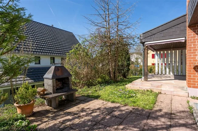 6.5 Zimmer Einfamilienhaus in Liesberg Dorf – Foto 2 von 12