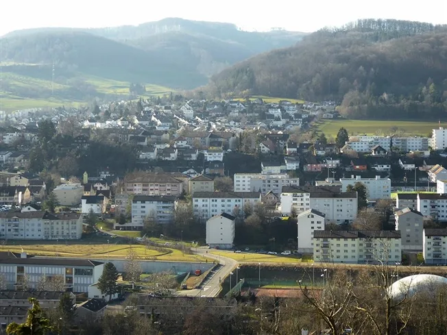 5 Zimmer Einfamilienhaus in Füllinsdorf – foto 3 di 4