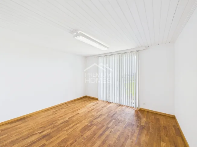 7.5 Zimmer Einfamilienhaus in Riedholz – foto 9 di 10