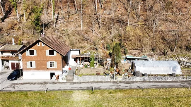 7 Zimmer Einfamilienhaus in Balsthal – Foto 2 von 11