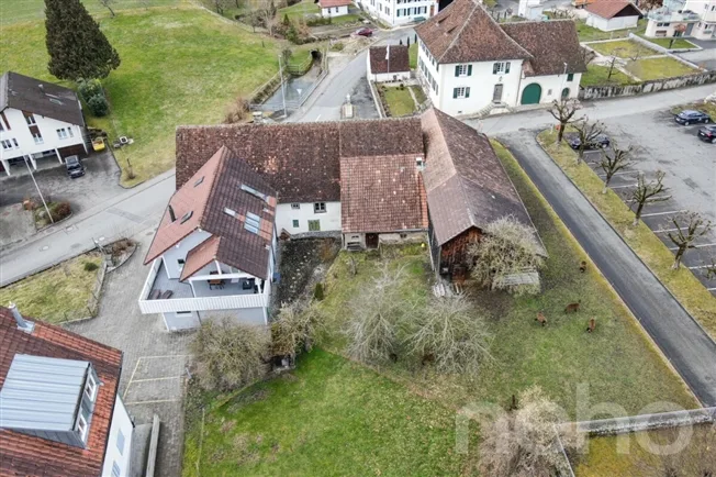 15.5 Zimmer Einfamilienhaus in Laupersdorf – photo 3 sur 12