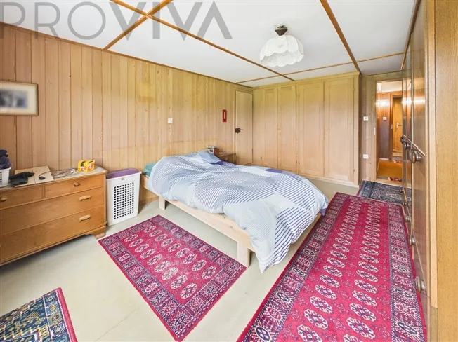 Charmantes 2-Familienhaus mit viel Potential in ruhiger, grüner Lage – Foto 8 von 11
