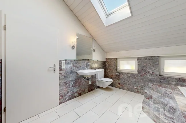 6.5 Zimmer Einfamilienhaus in Ueken – photo 8 of 12