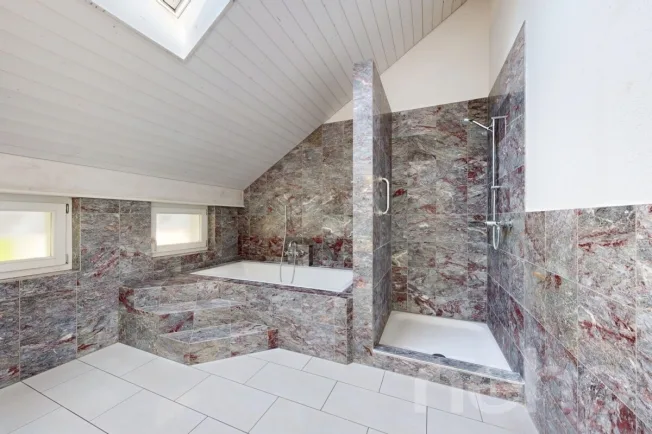 6.5 Zimmer Einfamilienhaus in Ueken – photo 7 of 12