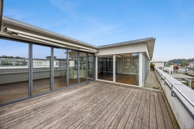 5.5 Zimmer Attikawohnung in Suhr – Foto 10 von 13