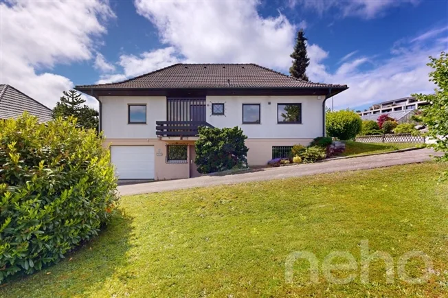 6 Zimmer Einfamilienhaus in Unterentfelden – Foto 2 von 12