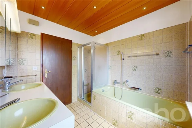 6 Zimmer Einfamilienhaus in Unterentfelden – Foto 7 von 12