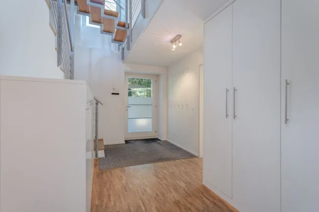 9.5 Zimmer Einfamilienhaus in Windisch – Foto 2 von 13