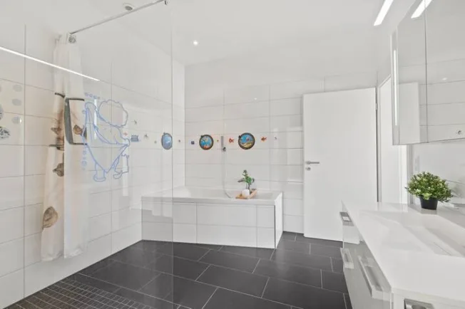 4.5 Zimmer Terrassenwohnung in Etzgen – Foto 6 von 8