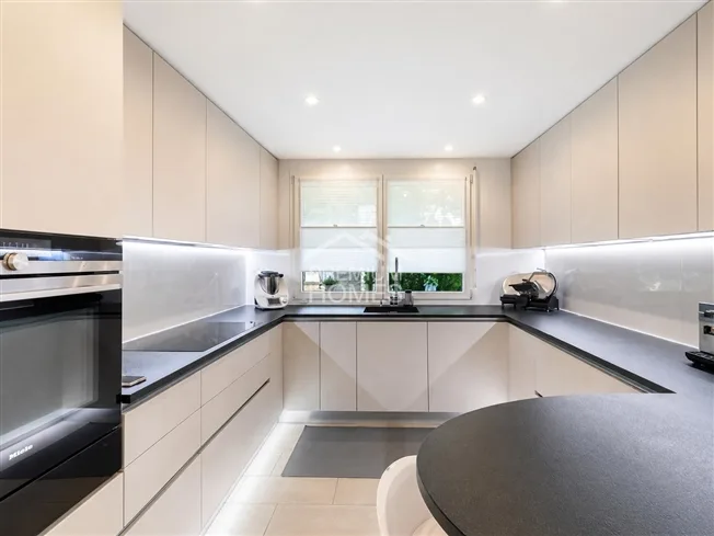 4.5 Zimmer Einfamilienhaus in Würenlos – Foto 6 von 10