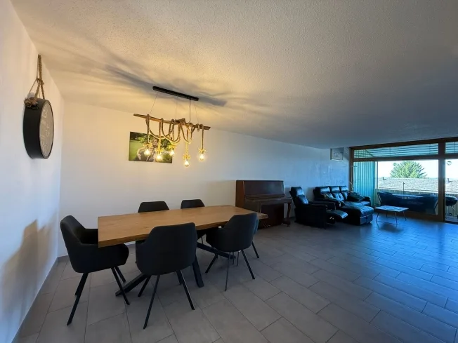 5.5 Zimmer Reihenfamilienhaus, 5454 Bellikon