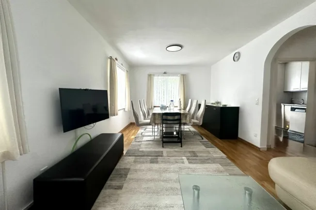 4 Zimmer Einfamilienhaus, 5600 Lenzburg