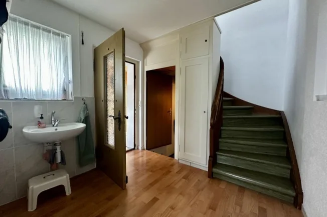 4 Zimmer Einfamilienhaus, 5600 Lenzburg