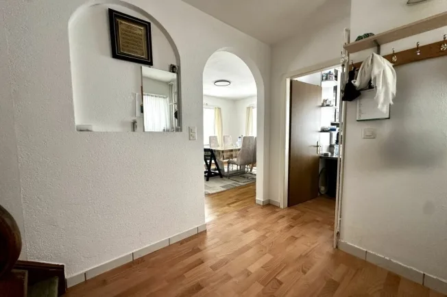 4 Zimmer Einfamilienhaus, 5600 Lenzburg