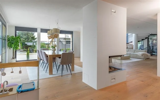 8 Zimmer Einfamilienhaus in Staufen – Foto 2 von 20