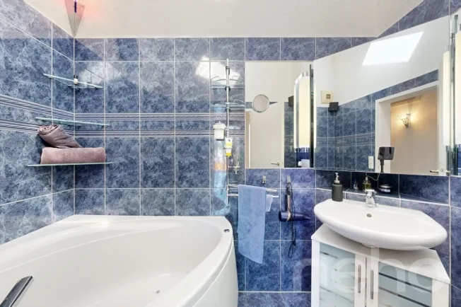 4.5 Zimmer Attikawohnung in Baar – Foto 8 von 12