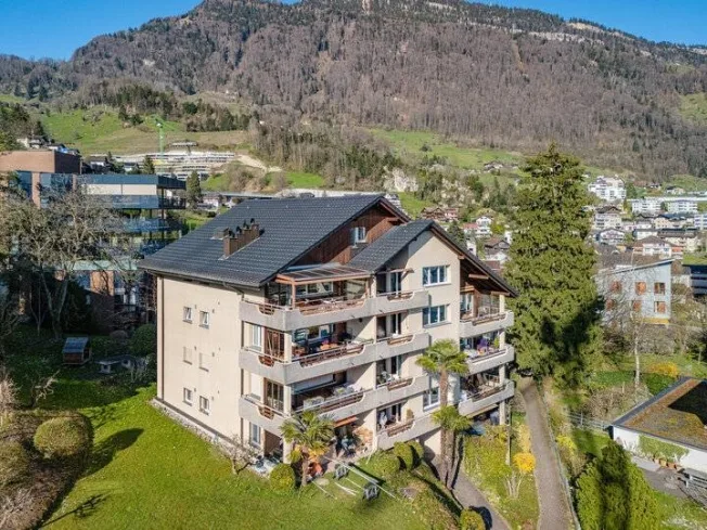 5.5 Zimmer Maisonette in Vitznau – Foto 7 von 8