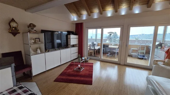 4 Zimmer Wohnung, 6404 Greppen