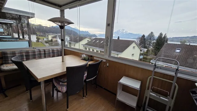4 Zimmer Wohnung, 6404 Greppen