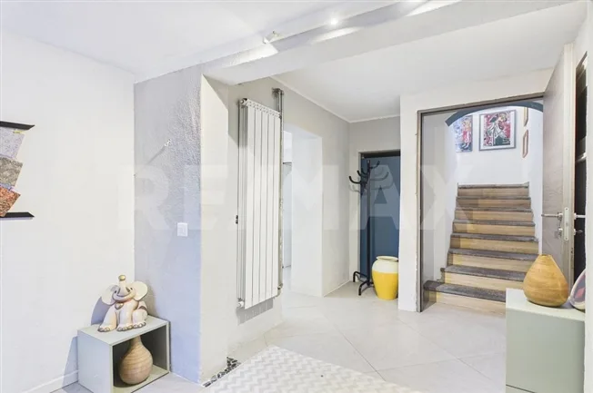 5 Zimmer Einfamilienhaus in Arbedo – photo 3 sur 13