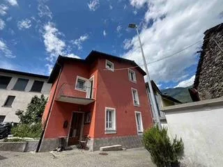 4.5 Zimmer Einfamilienhaus, 6525 Gnosca