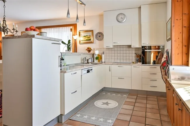 7.5 Zimmer Einfamilienhaus in Camorino – foto 7 di 13