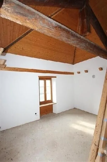 3.5 Zimmer Einfamilienhaus in Buseno – Foto 3 von 13