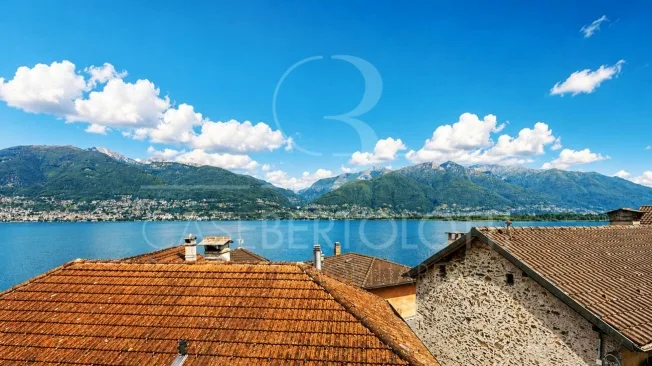 8.5 Zimmer Einfamilienhaus in Vira (Gambarogno) – foto 2 di 10